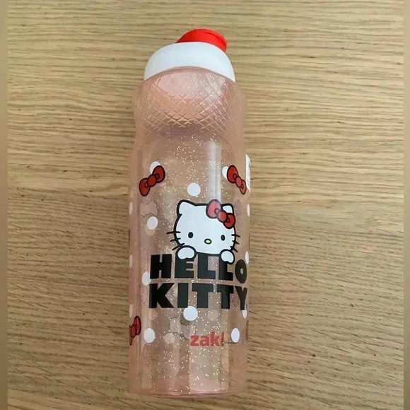 🆕 Hello Kitty® Glitter Water Bottle 30oz🆕 - Picture 4 of 7